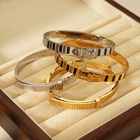 304 Stainless Steel 18K Gold Plated Vintage Style Classic Style Plating Geometric Belts Bangle main image 1