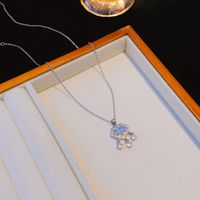 304 Stainless Steel Copper K Gold Plated Elegant Simple Style Inlay Lock Zircon Pendant Necklace main image 6