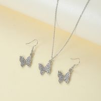 Elegante Brillante Mariposa Aleación Acero Embutido Diamantes De Imitación Mujeres Conjunto De Joyas sku image 1