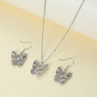 Elegante Brillante Mariposa Aleación Acero Embutido Diamantes De Imitación Mujeres Conjunto De Joyas sku image 4