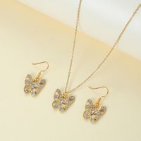 Elegante Brillante Mariposa Aleación Acero Embutido Diamantes De Imitación Mujeres Conjunto De Joyas sku image 3
