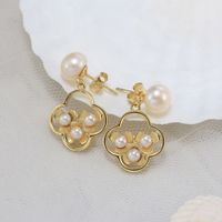 1 Pair Baroque Style Sweet Simple Style Flower Plating Hollow Out Inlay Freshwater Pearl Sterling Silver Artificial Pearls Drop Earrings main image 1