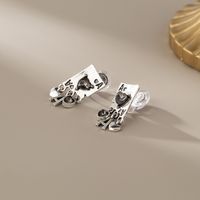 1 Pair Retro Simple Style Poker Heart Shape Plating Alloy Drop Earrings Ear Cuffs main image 1