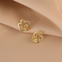 1 Pair Elegant Simple Style Flower Plating Copper Zircon Ear Cuffs main image 3