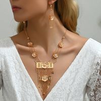 Einfacher Stil Klassischer Stil Blume Eisen Inlay Zirkon 18 Karat Vergoldet Frau Schmuck-Set main image 2