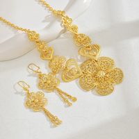 Elegante Nupcial Ropa De Calle Forma De Corazón Flor Aleación Ahuecar Chapados en oro de 18k Mujeres Conjunto De Joyas main image 6