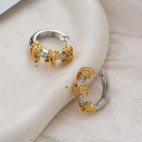 1 Pair Elegant Lady Irregular Flower Artificial Pearl Brass 18K Gold Plated Hoop Earrings Ear Studs sku image 2