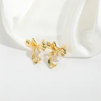 1 Pair Basic Modern Style Classic Style Heart Shape Inlay Copper Artificial Pearls Drop Earrings Ear Studs main image 3