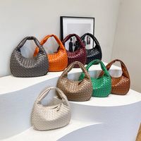 Women's Medium Pu Leather Solid Color Vintage Style Classic Style Weave Zipper Straw Bag main image 1