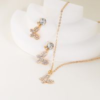 Elegant Simple Style Commute Butterfly Iron Inlay Rhinestones Gold Plated Women's Jewelry Set main image 3