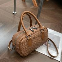 Femmes Moyen Faux Cuir Couleur Unie Style Classique Vêtement De Rue Fil À Coudre Fermeture Éclair Sac Bandoulière main image 6