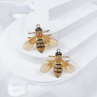 A Pack Of 2 37*30mm Copper Artificial Zircon Bee Pendant main image 4