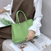 Women's Medium Leather Solid Color Business Square Lock Clasp Handbag main image 4