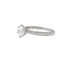 Taladro Redondo De Seis Garras 1,003ct Piedra Auxiliar 18p0.128ct Peso Total 2,92G Peso Neto 2,69G main image 7