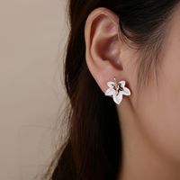 1 Pair IG Style Lady French Style Flower Inlay Copper Shell Rose Gold Plated Ear Studs main image 1