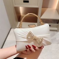Women's Small Polyester Solid Color Elegant Vintage Style Bowknot Lock Clasp Evening Bag sku image 1