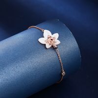 Wholesale Elegant Lady Flower Copper Inlay Rose Gold Plated Shell Bracelets main image 4