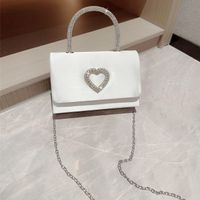 Women's Small Satin Heart Shape Solid Color Elegant Classic Style Magnetic Buckle Flip Cover Evening Bag main image 3