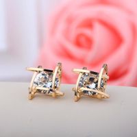 1 Pair Elegant Geometric Inlay Alloy Rhinestone Rhinestones Ear Studs main image 5