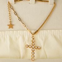 304 Stainless Steel 18K Gold Plated Casual Simple Style Commute Plating Hollow Out Inlay Cross Heart Shape Artificial Pearls Rhinestones Bracelets main image 5