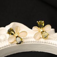 1 Paire Vacances Style Simple Fleur Placage Incruster Le Cuivre Strass Opale Zircon Plaqué Or 14K Boucles D'Oreilles main image 1