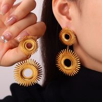 1 Pair Casual Retro Round Heart Shape Flower Plating Inlay 304 Stainless Steel Artificial Pearls 18K Gold Plated Drop Earrings main image 5