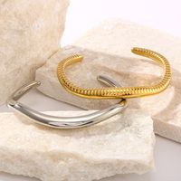 304 Stainless Steel 18K Gold Plated Basic Classic Style Plating Geometric Solid Color Bangle main image 1