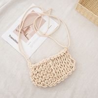 Women's Medium Cotton Rope Solid Color Vacation Beach Tassel Weave Zipper Straw Bag sku image 1