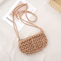 Women's Medium Cotton Rope Solid Color Vacation Beach Tassel Weave Zipper Straw Bag sku image 3