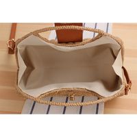 Women's Small Paper String Solid Color Vacation Classic Style Weave Magnetic Buckle Straw Bag main image 3
