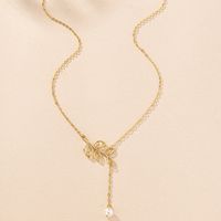 Wholesale Jewelry Vacation Simple Style Leaves Plastic Zinc Alloy Pearl Hollow Out Pendant Necklace sku image 1