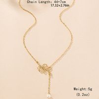 Wholesale Jewelry Vacation Simple Style Leaves Plastic Zinc Alloy Pearl Hollow Out Pendant Necklace main image 2