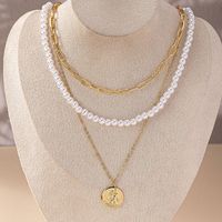 Großhandel Schmuck Elegant Vintage-Stil Runden Münze Kunststoff Zinklegierung Perlen Dreilagige Halskette main image 3