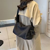 Women's Medium Cloth Solid Color Basic Zipper Crossbody Bag main image 6