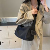 Women's Medium Cloth Solid Color Basic Zipper Crossbody Bag sku image 1