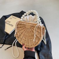 Women's Medium Straw Solid Color Vacation Beach Beading Weave String Straw Bag main image 5