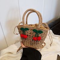 Women's Medium Straw Solid Color Flower Vacation Beach Weave Bucket String Straw Bag main image 6