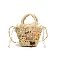 Women's Medium Straw Solid Color Flower Vacation Beach Weave Bucket String Straw Bag sku image 2