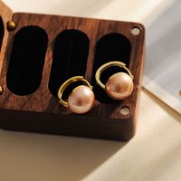 1 Pair Simple Style Round Inlay Copper Pearl 18K Gold Plated Earrings main image 3