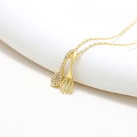 Kupfer 18 Karat Vergoldet XUPING Einfacher Stil Pendeln Überzug Inlay Herzform Künstliche Edelsteine Halskette Mit Anhänger main image 6