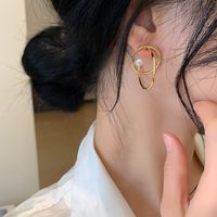 1 Pair Luxurious Simple Style Solid Color Plating Inlay Alloy Artificial Pearls Gold Plated Ear Studs main image 1