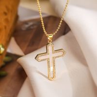 Copper 18K Gold Plated Retro Simple Style Plating Inlay Cross Zircon Pendant Necklace main image 2