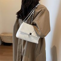 Women's Medium Pu Leather Solid Color Lingge Vintage Style Classic Style Sewing Thread Flip Cover Crossbody Bag sku image 1