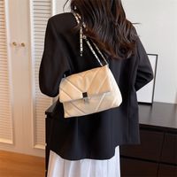 Women's Medium Pu Leather Solid Color Lingge Vintage Style Classic Style Sewing Thread Flip Cover Crossbody Bag sku image 3