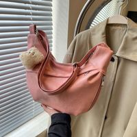 Women's Medium Pu Leather Solid Color Classic Style Sewing Thread Dumpling Shape Zipper Crossbody Bag main image 3