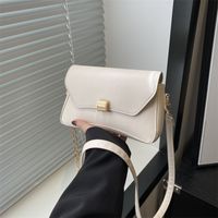 Women's Medium Pu Leather Solid Color Classic Style Streetwear Flip Cover Crossbody Bag main image 4