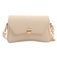 Femmes Moyen Faux Cuir Couleur Unie Style Classique Vêtement De Rue Couvercle Rabattable Sac Bandoulière sku image 3