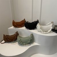 Women's Medium Pu Leather Solid Color Vintage Style Classic Style Dumpling Shape Zipper Saddle Bag main image 7