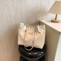 Women's Medium Pu Leather Solid Color Basic Classic Style Zipper Shoulder Bag main image 7