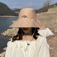 Women's Vacation Simple Style Solid Color Chrysanthemum Wide Eaves Bucket Hat main image 6